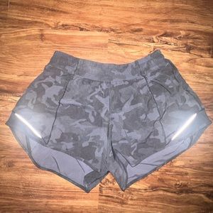 Lululemon hotty hot short